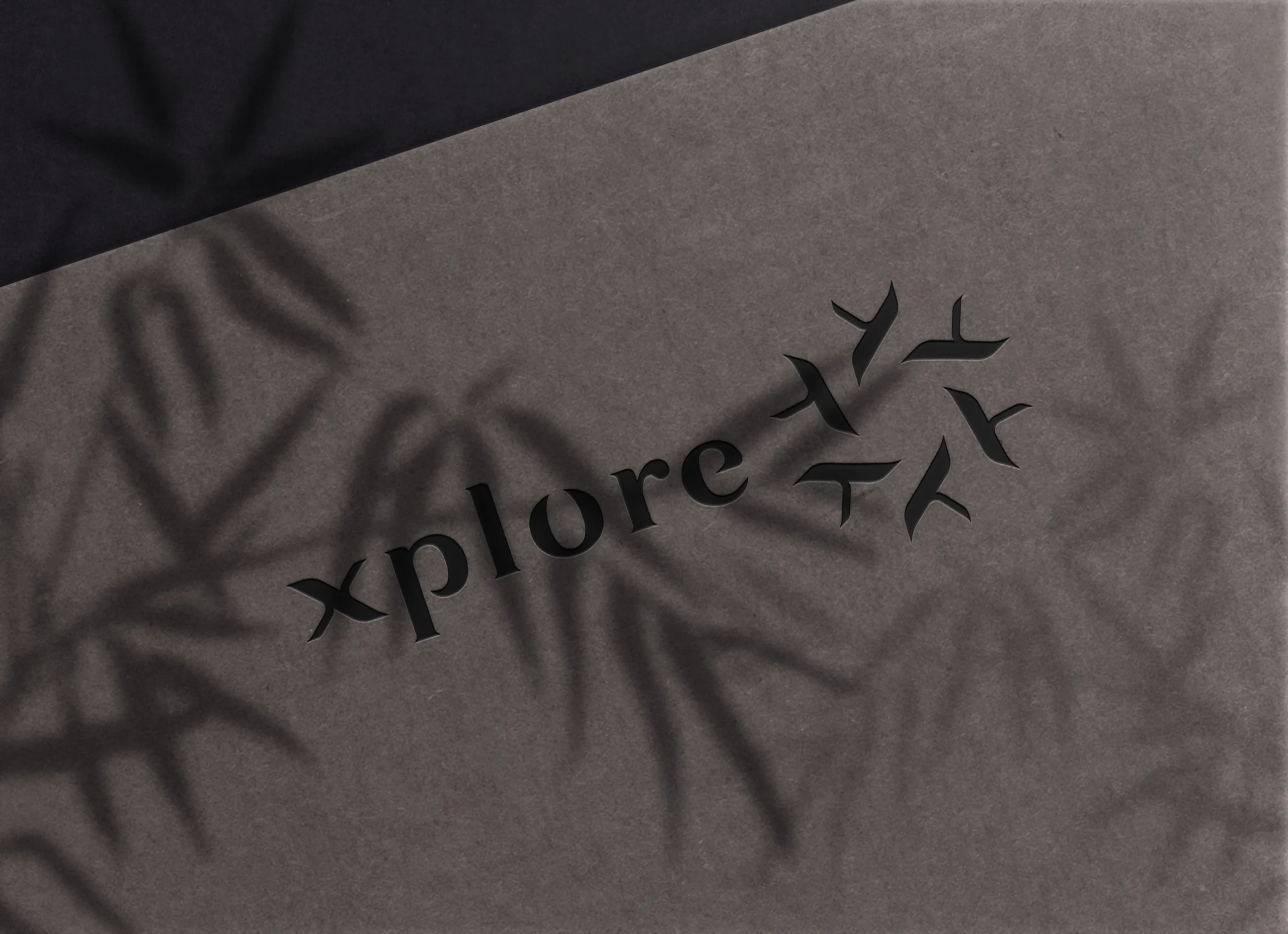 Mockup en papier texturé avec le logo Xplore